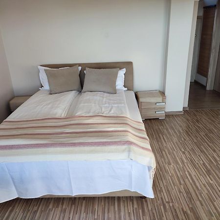 Lux Apartman Balatonfüred Buitenkant foto