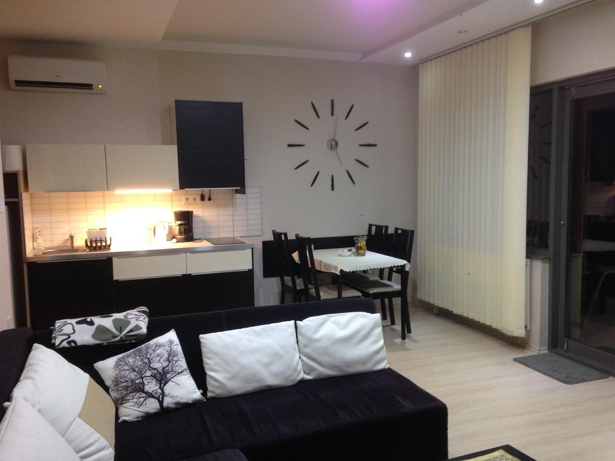 Lux Apartman Balatonfüred Buitenkant foto